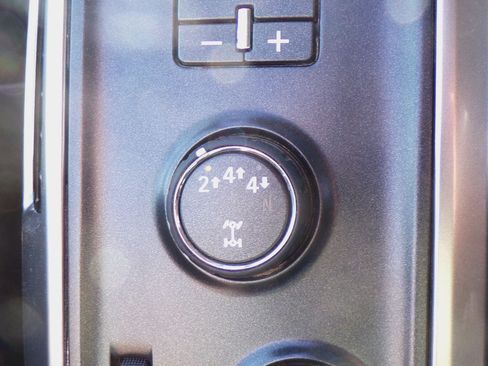 Used 2019 Chevrolet Silverado 2500 LT image 11