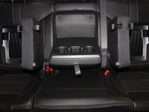 Used 2023 Chevrolet Silverado 3500 High Country image 32