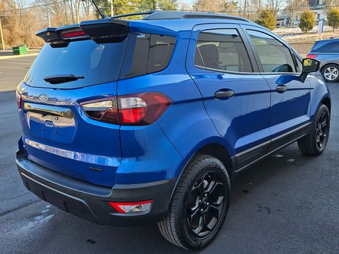 Used 2021 Ford EcoSport SES image 4