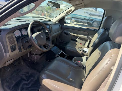 Used 2005 Dodge Ram 2500 Truck 2WD Regular Cab image 9