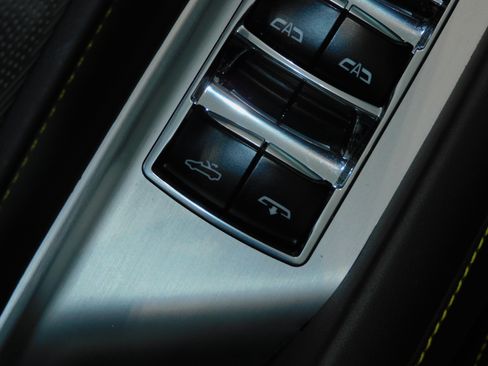 Certified 2025 Chevrolet Corvette Premium Conv w/ 3LT image 24