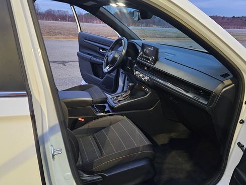 Used 2023 Honda CR-V Sport image 18