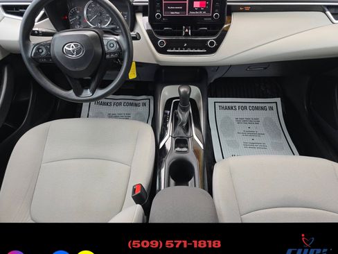 Used 2022 Toyota Corolla LE image 9