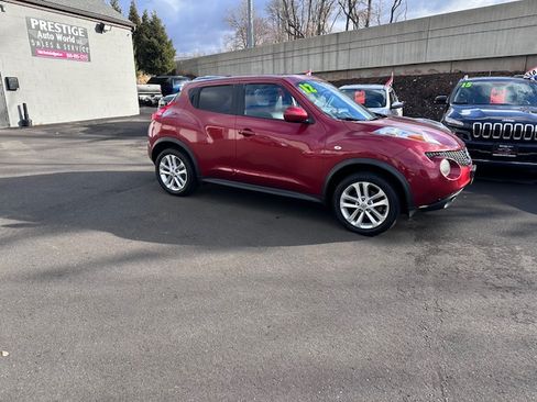 Used 2012 Nissan Juke SL image 2
