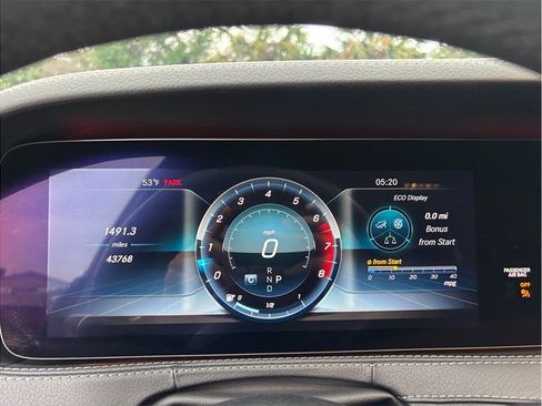 Used 2018 Mercedes-Benz S 560 S 560 Sedan 4D image 24