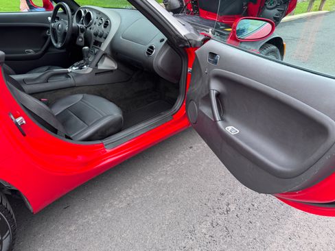 Used 2007 Pontiac Solstice image 10