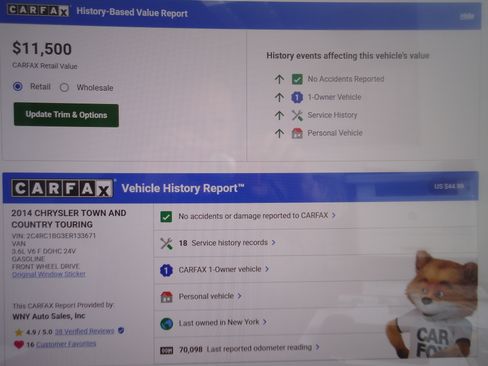 Used 2014 Chrysler Town & Country Touring image 20