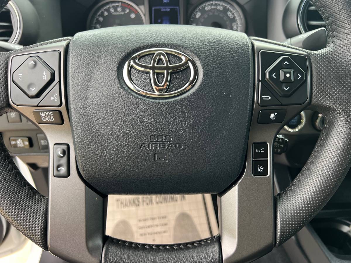 Used 2020 Toyota Tacoma TRD Sport AWD/4WD image 19