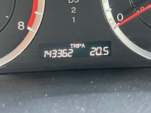 Used 2011 Honda Accord EX-L V6 Sedan image 10