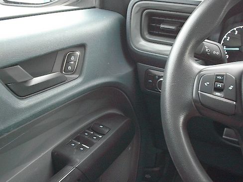 Used 2022 Ford Maverick XL image 17