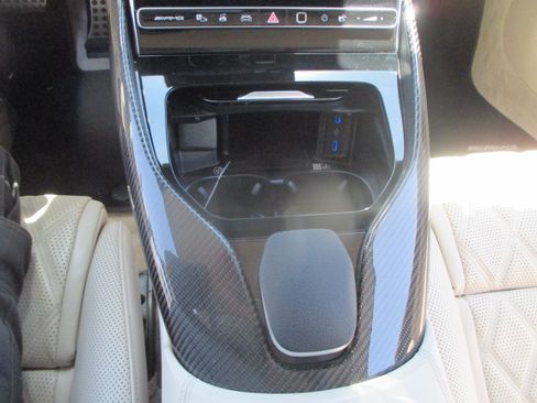 Used 2022 Mercedes-Benz SL 55 AMG 4MATIC image 11