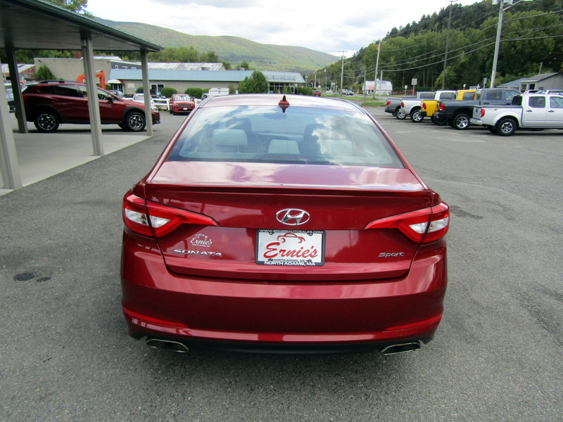 Used 2015 Hyundai Sonata Sport FWD image 7