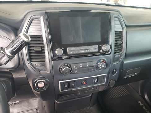 Used 2022 Nissan Titan 2WD King Cab image 15