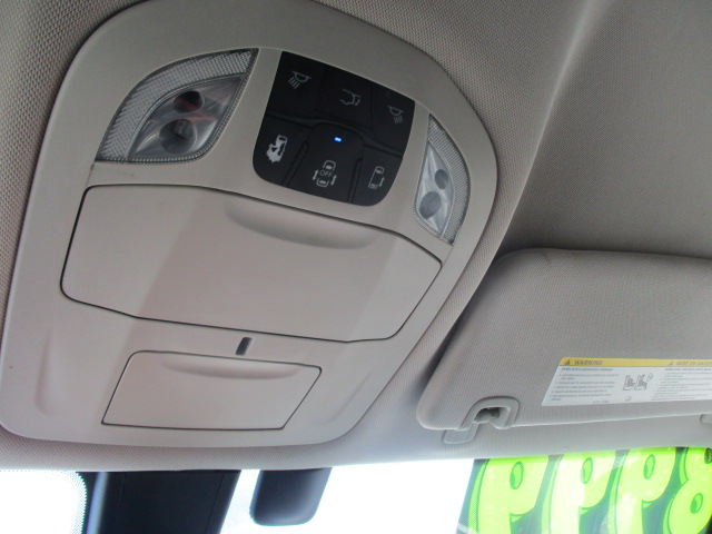 Used 2018 Chrysler Pacifica Touring-L FWD image 40