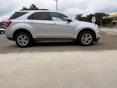 Used 2016 Chevrolet Equinox LT image 10