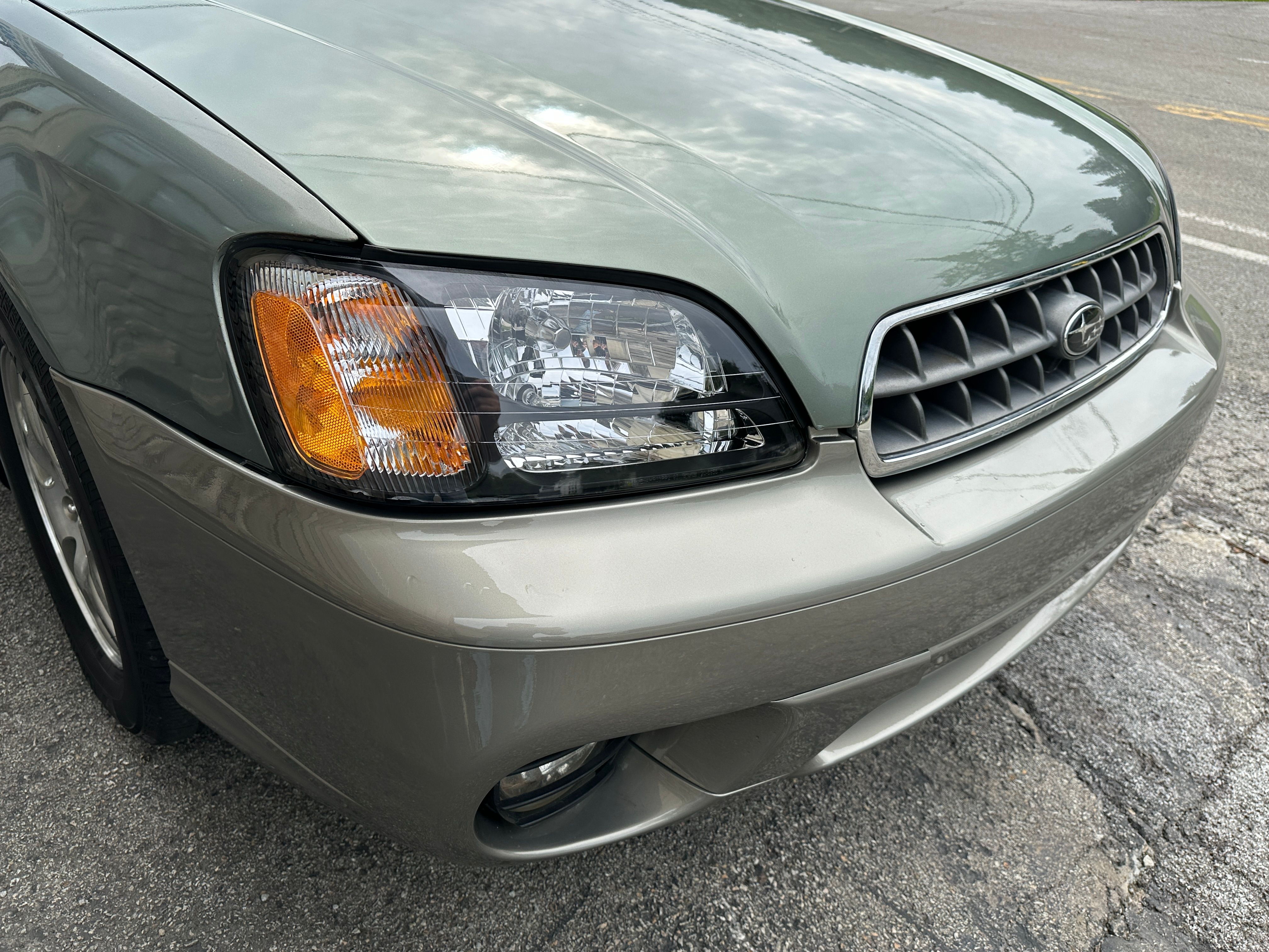 Used 2004 Subaru Outback Wagon AWD/4WD image 11