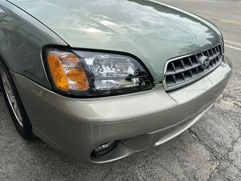 Used 2004 Subaru Outback Wagon AWD/4WD image 11