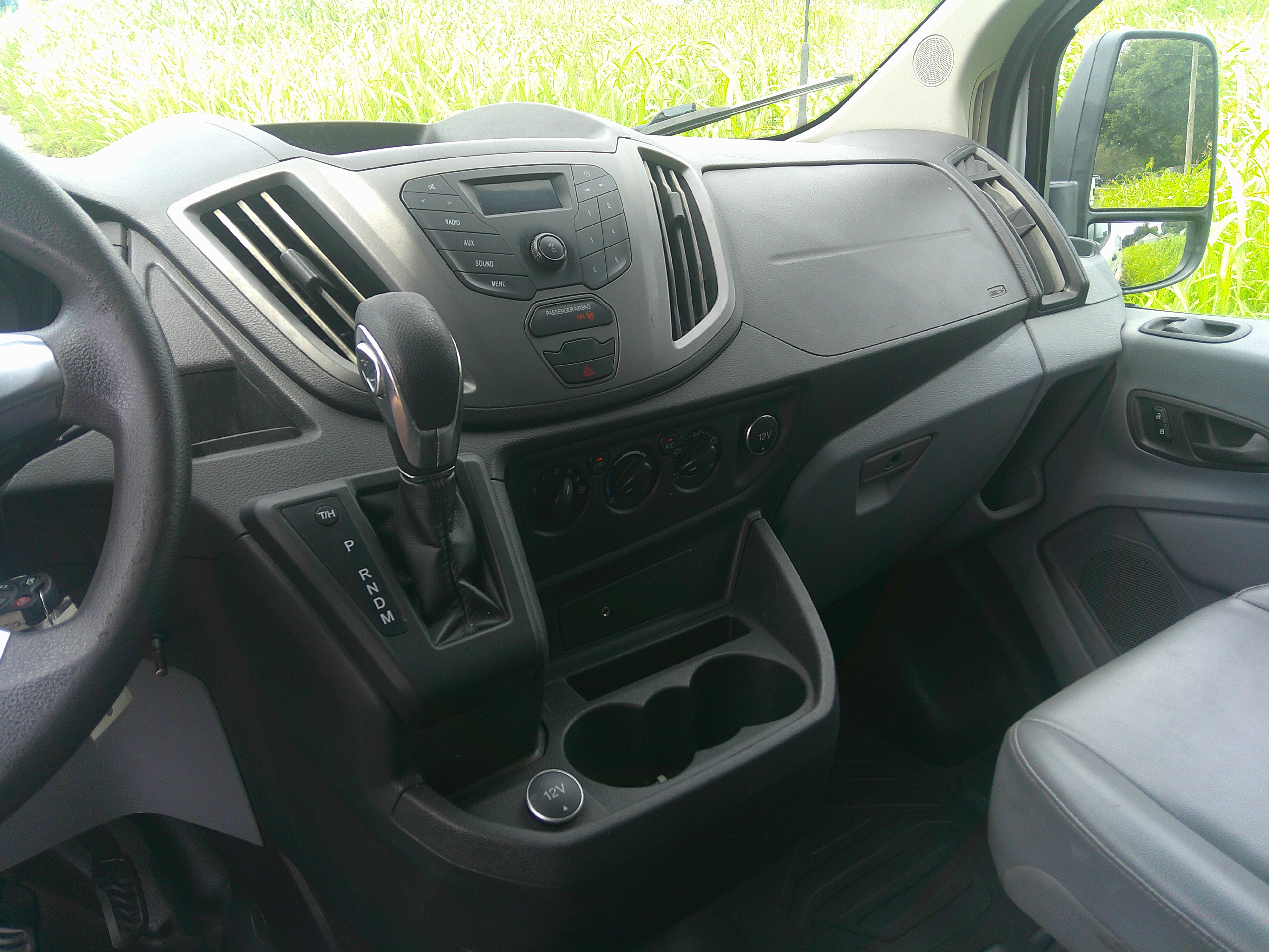 Used 2019 Ford Transit 150 XL RWD image 12