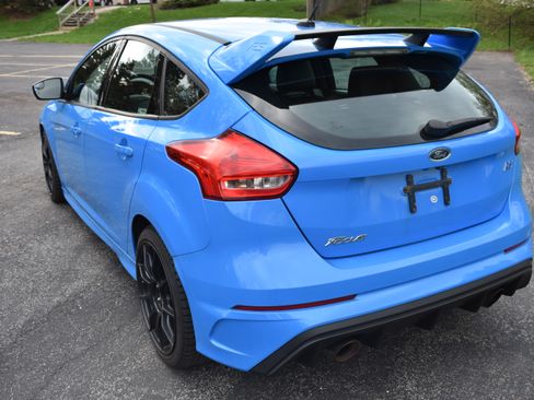 Used 2017 Ford Focus RS AWD/4WD image 33