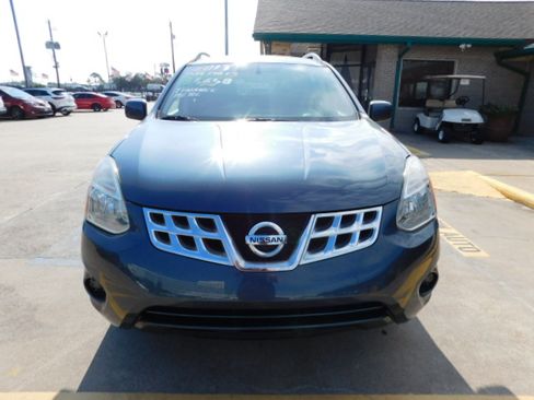 Used 2013 Nissan Rogue SV image 3