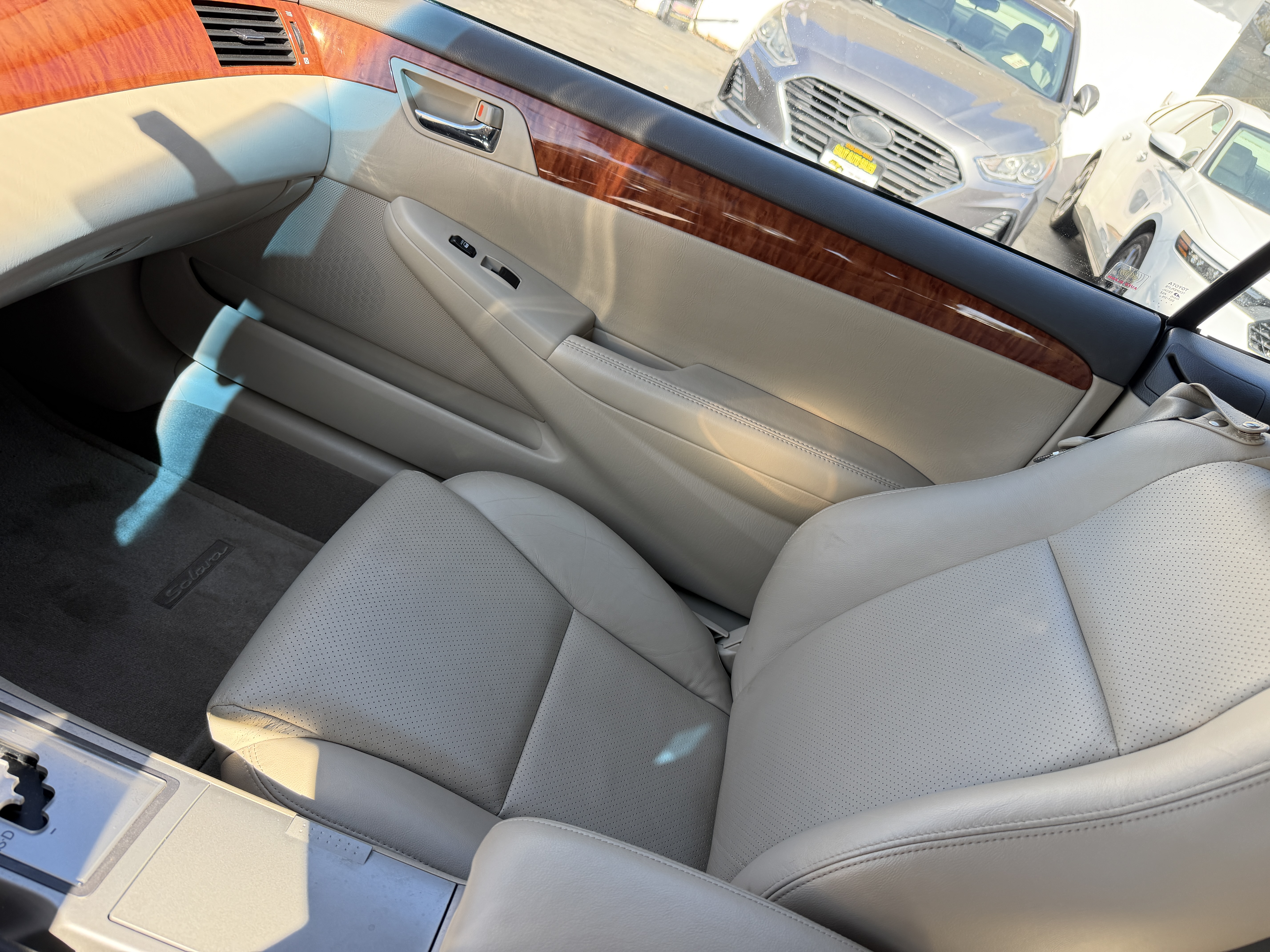 Used 2008 Toyota Solara SLE Convertible FWD image 12