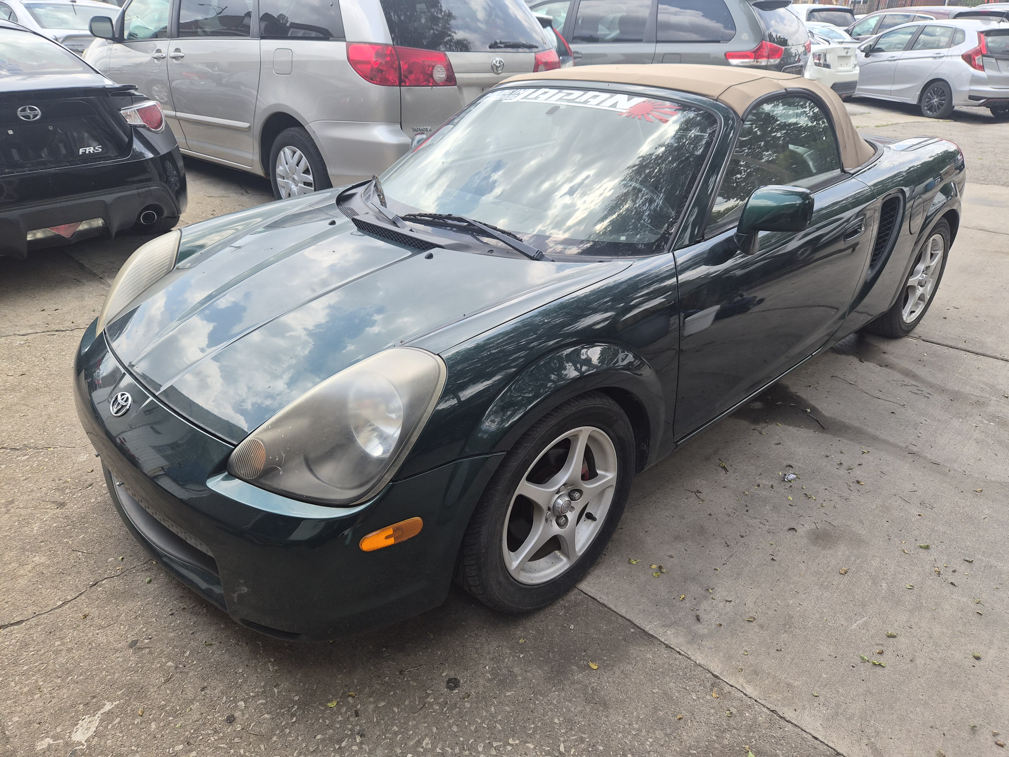 Used 2002 Toyota MR2 Spyder UNAVAIL RWD image 2
