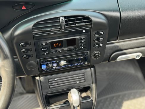 Used 2004 Porsche Boxster image 21