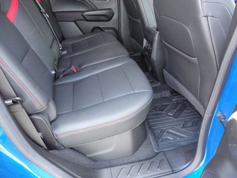 Used 2024 Chevrolet Colorado 4x4 Crew Cab Z71 image 19