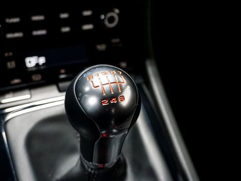 Used 2019 Porsche 911 Carrera T RWD image 12