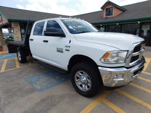 Used 2016 RAM 3500 image 2