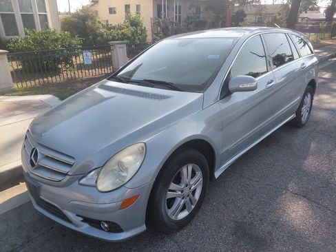 Used 2008 Mercedes-Benz R 350 image 3