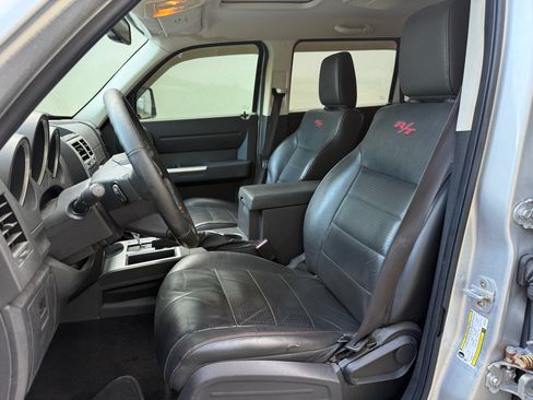 Used 2009 Dodge Nitro R/T image 7