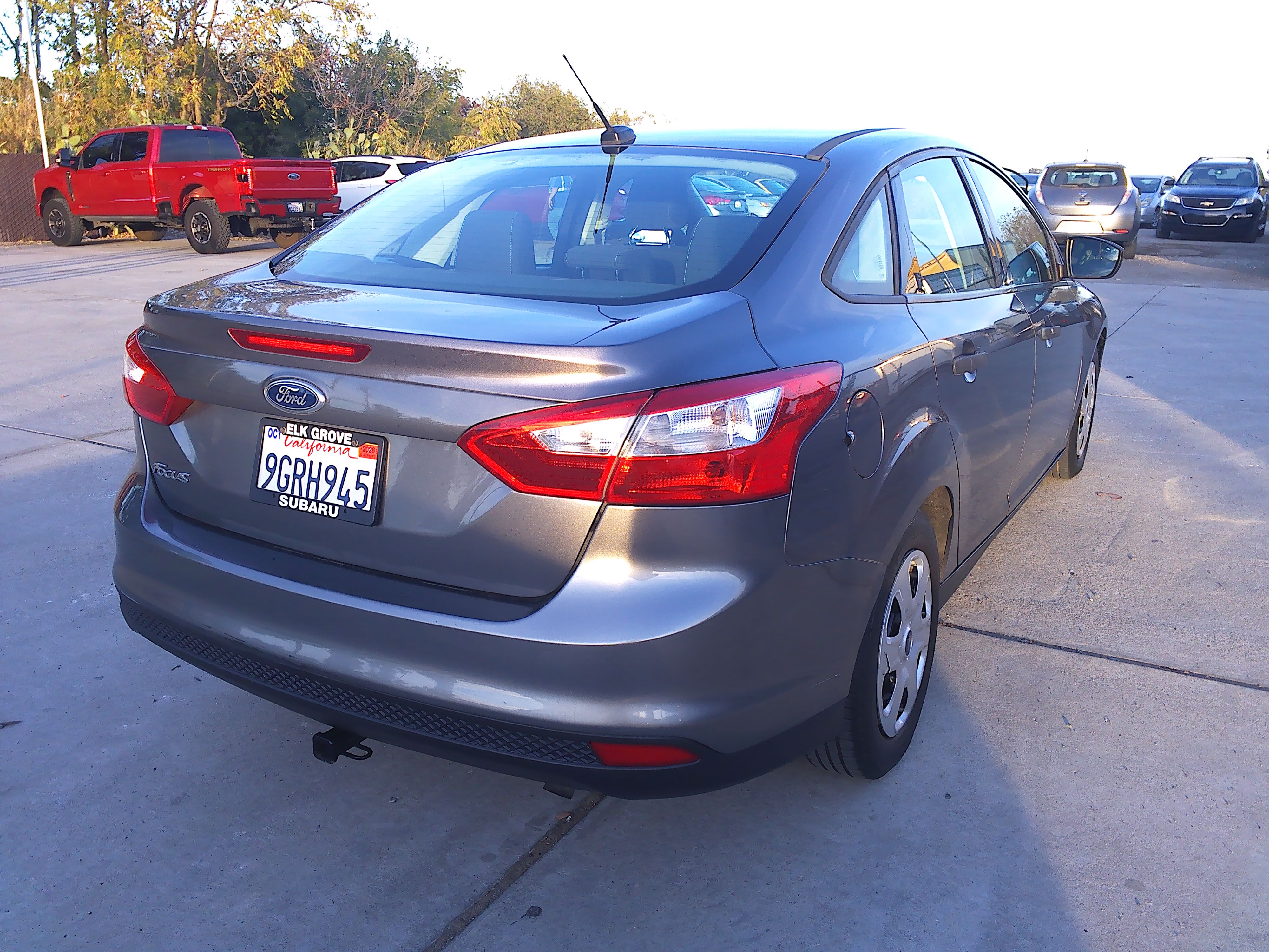 Used 2014 Ford Focus S Sedan FWD image 4