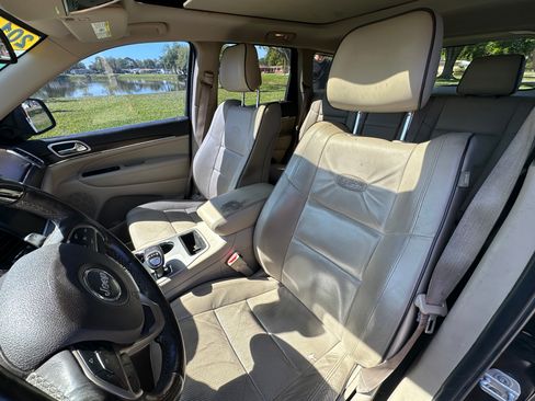 Used 2014 Jeep Grand Cherokee Overland image 8