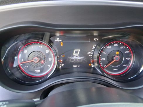 Used 2019 Dodge Charger R/T RWD image 11