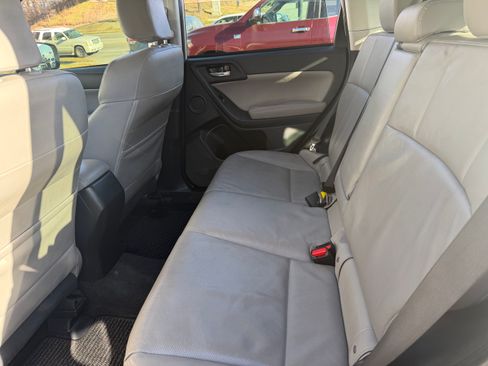 Used 2014 Subaru Forester 2.5i Touring image 11