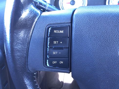 Used 2009 Ford Focus SES image 27