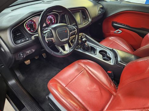 Used 2015 Dodge Challenger R/T Plus image 17