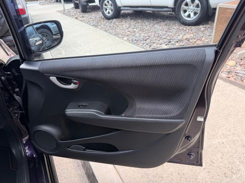 Used 2013 Honda Fit Sport image 27