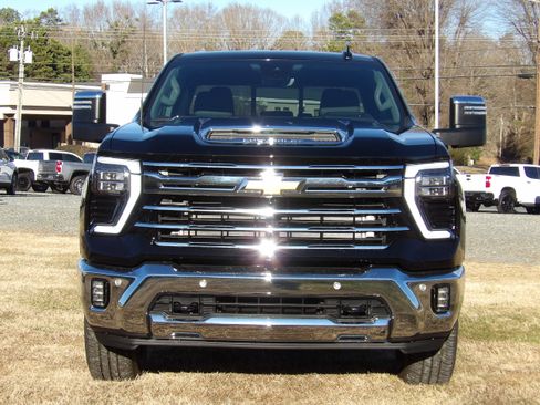 New 2026 Chevrolet Silverado 3500 LTZ image 10