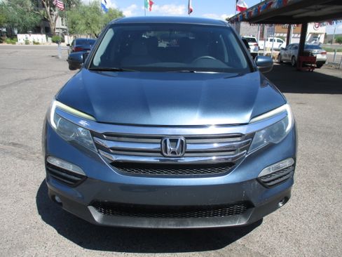 Used 2016 Honda Pilot EX Sport Utility 4D image 17