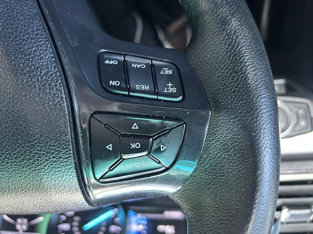 Used 2017 Ford Explorer FWD XLT image 9