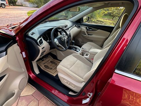 Used 2016 Nissan Rogue SV image 7