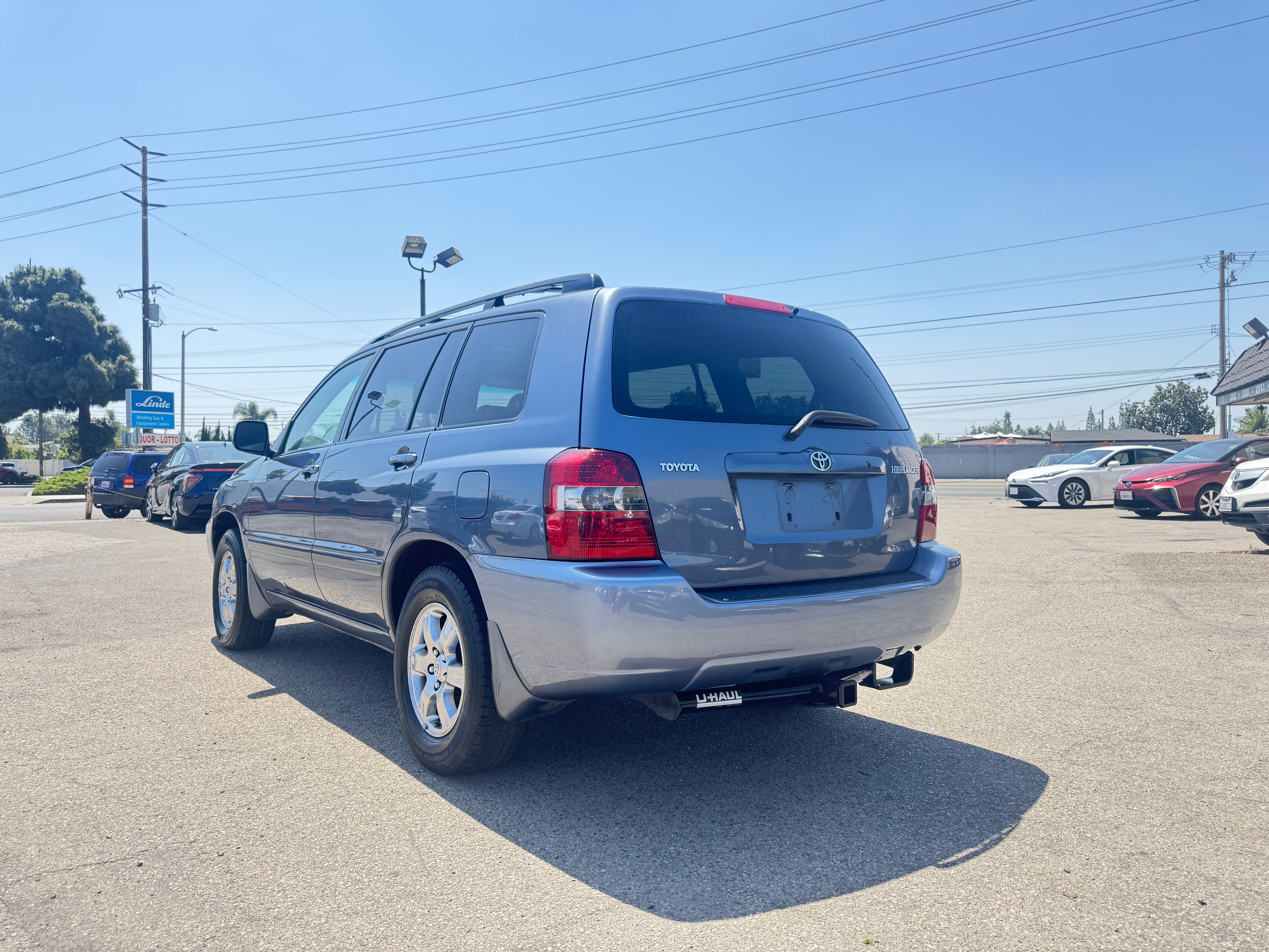 Used 2004 Toyota Highlander w/ 3rd Row FWD image 6