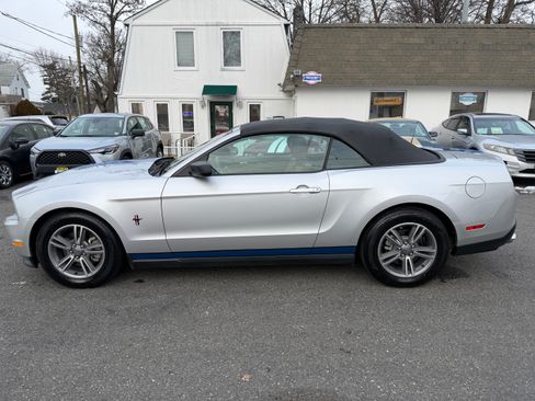 Used 2012 Ford Mustang Premium image 30