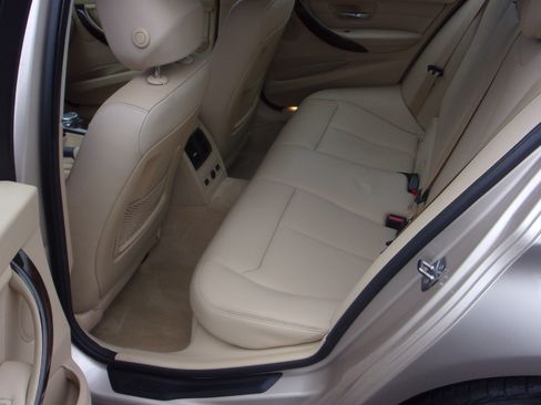 Used 2015 BMW 328i xDrive image 22