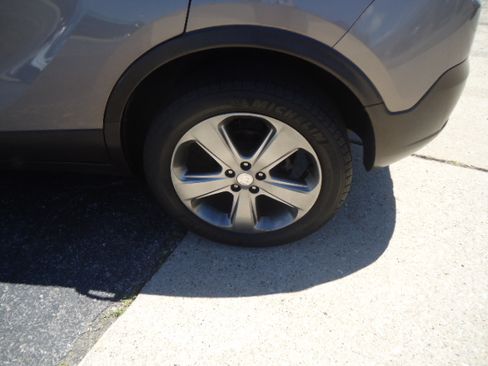 Used 2014 Buick Encore FWD image 9