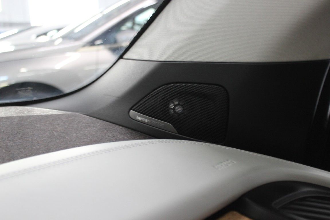 Used 2015 BMW i3 w/ Range Extender RWD image 23