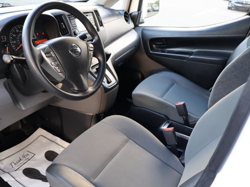 Used 2019 Nissan NV200 SV image 16