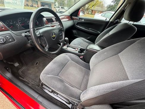 Used 2011 Chevrolet Impala LT image 10